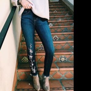 LF CARMAR Mid Rise Floral Embroidered Skinny Denim